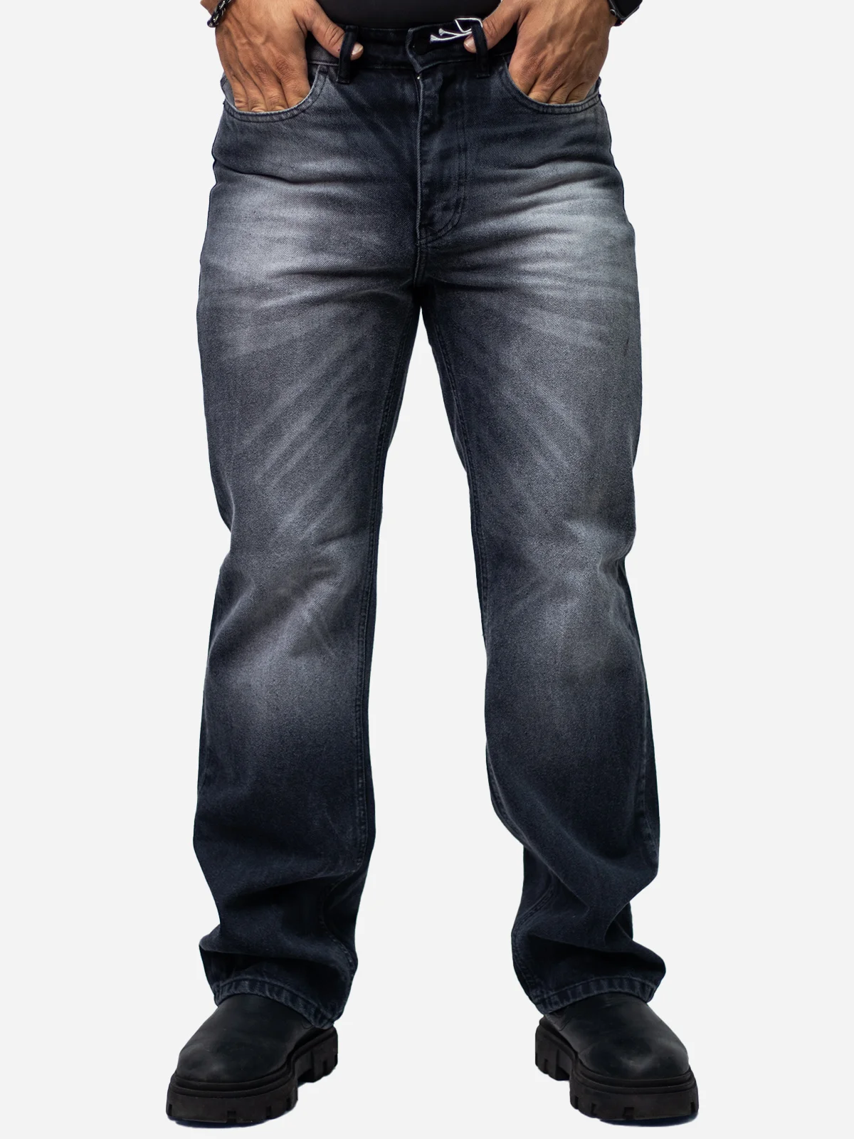 Men's charcoal gray half-bag jeans, code J206